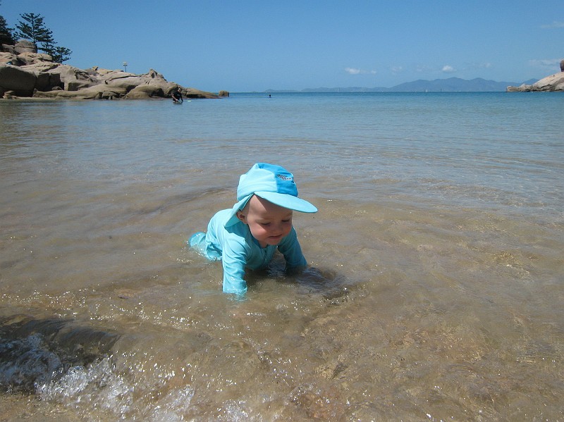 2009-11-06 22-02-50_1.jpg - Baden in "Arcadia Bay" auf Magnetic Island